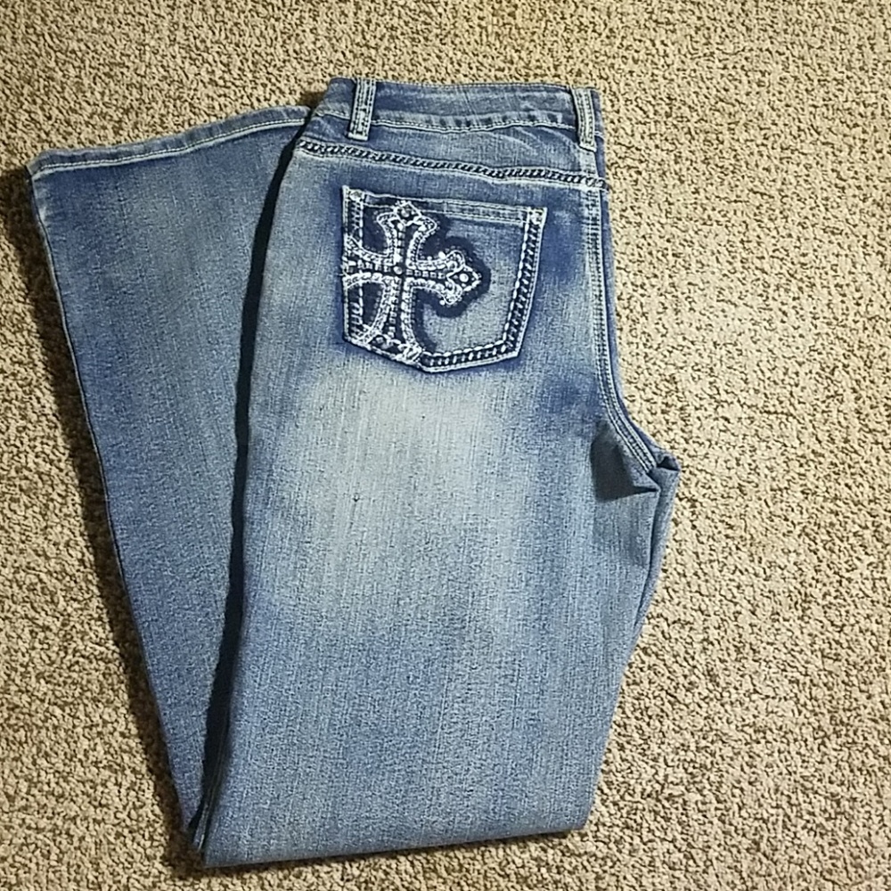 Revolt jeans